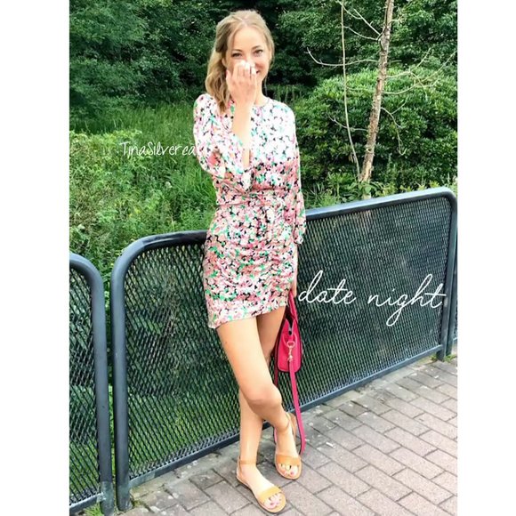 BLOGGER'S FAVE! Printed Floral Draped Mini Dress Pink Green Black Sz XS NWT - Picture 7 of 14